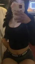 ai character: Valeria background