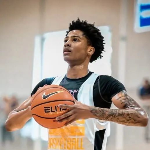 chat with ai character: Cane Saint