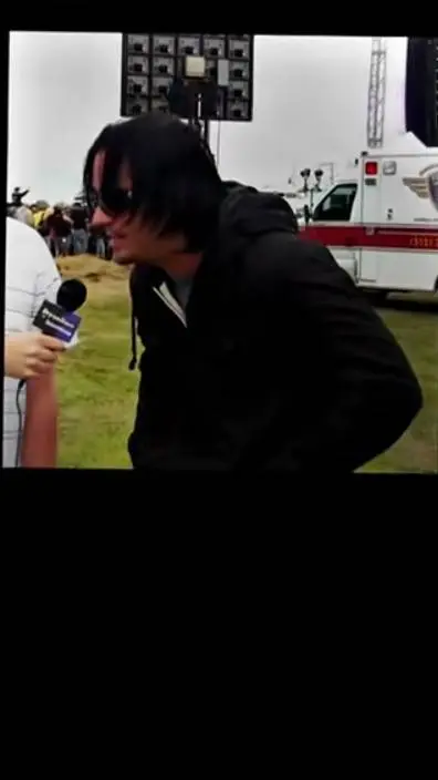 ai character: Adam gontier  background