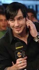 ai character: Adam gontier  background