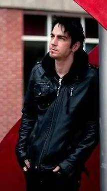 ai character: Adam gontier  background