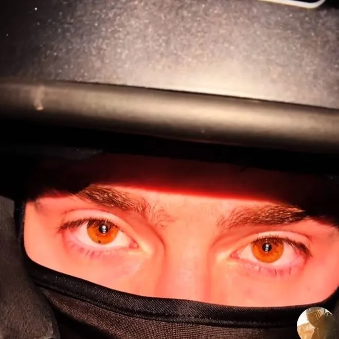 chat with ai character: jd moto