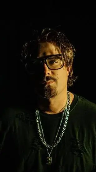 ai character: hardy band singer  background