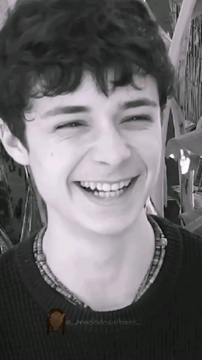 ai character: Gilbert blythe  background