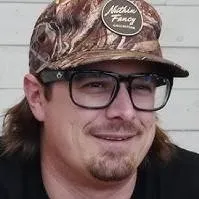 chat with ai character: hardy 