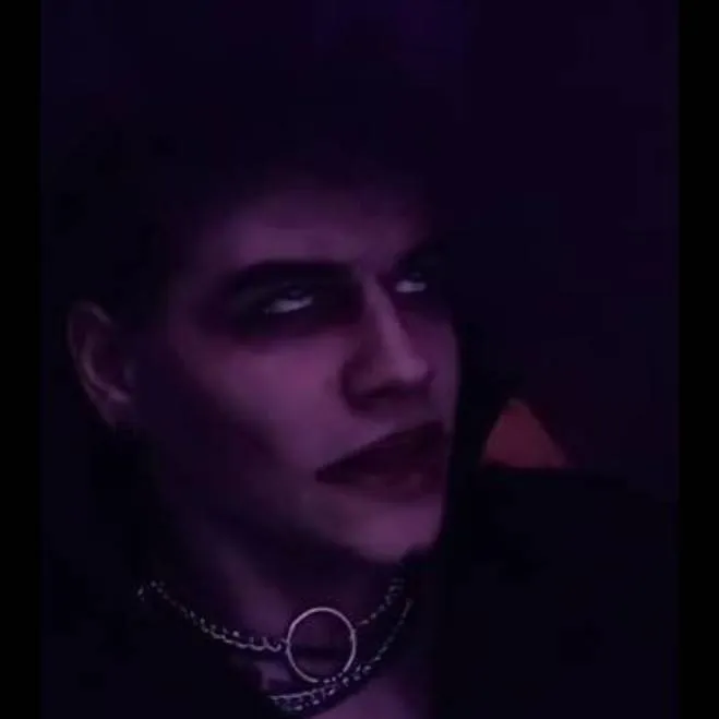 chat with ai character: metro mike