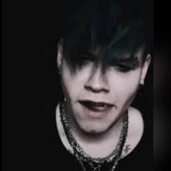 chat with ai character: mike 