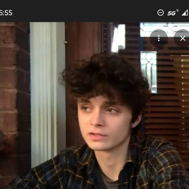 chat with ai character: gilbert