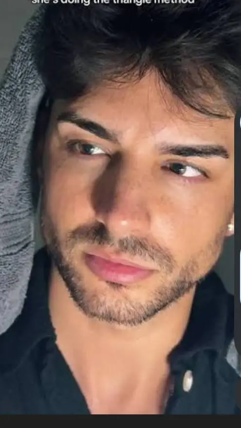 ai character: Chris  background