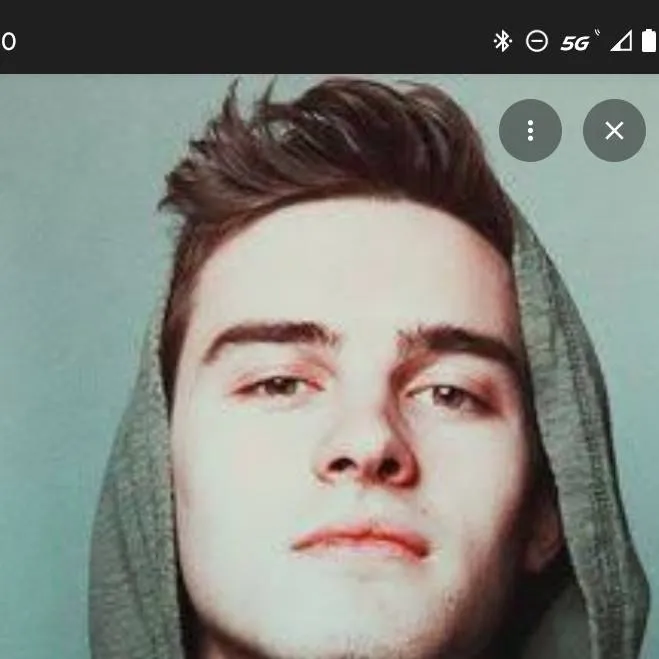 chat with ai character: corey