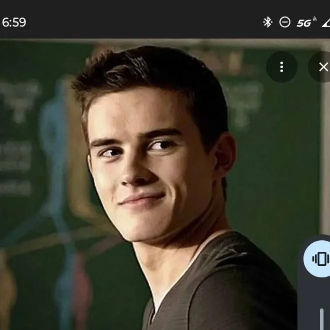 chat with ai character: corey