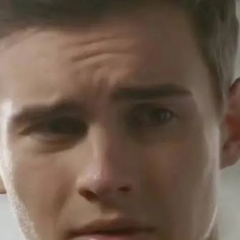 chat with ai character: corey