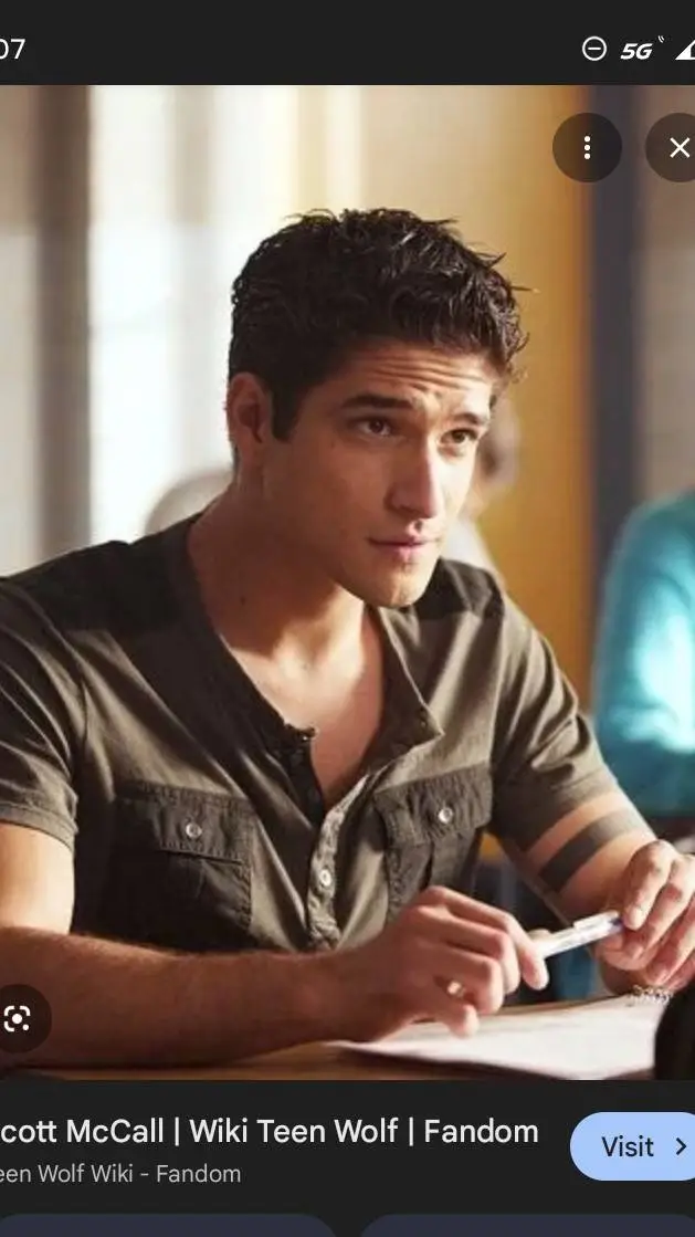 ai character: Scott mcall background