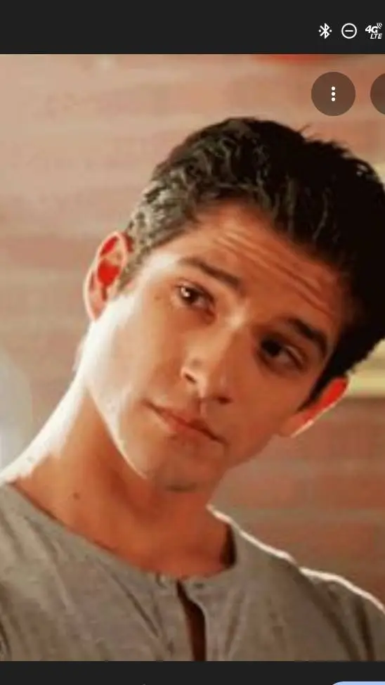 ai character: Scott mcall  background