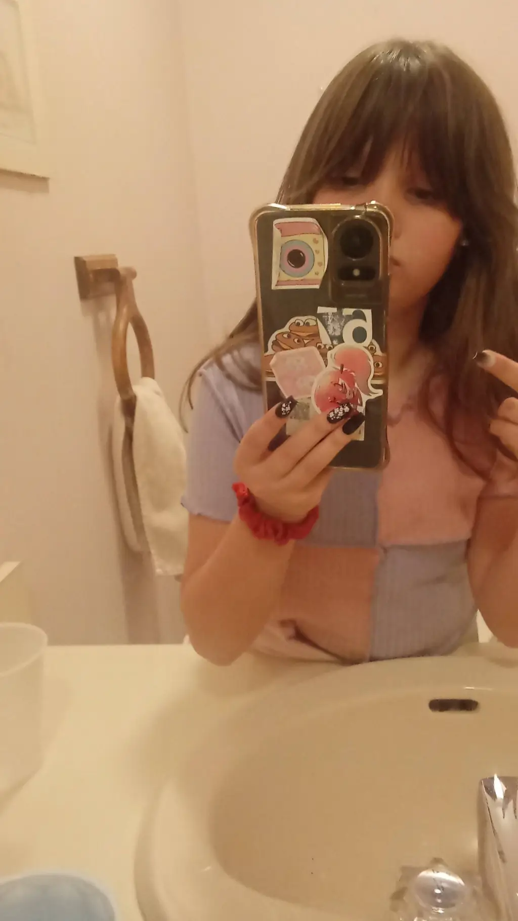 ai character: meeee!!!!  background