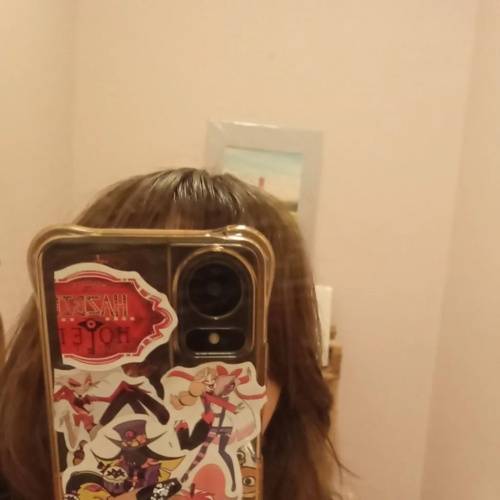 chat with ai character: mee!! 