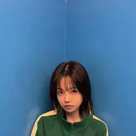 chat with ai character: 222