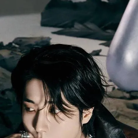 chat with ai character: skz han,and hanni