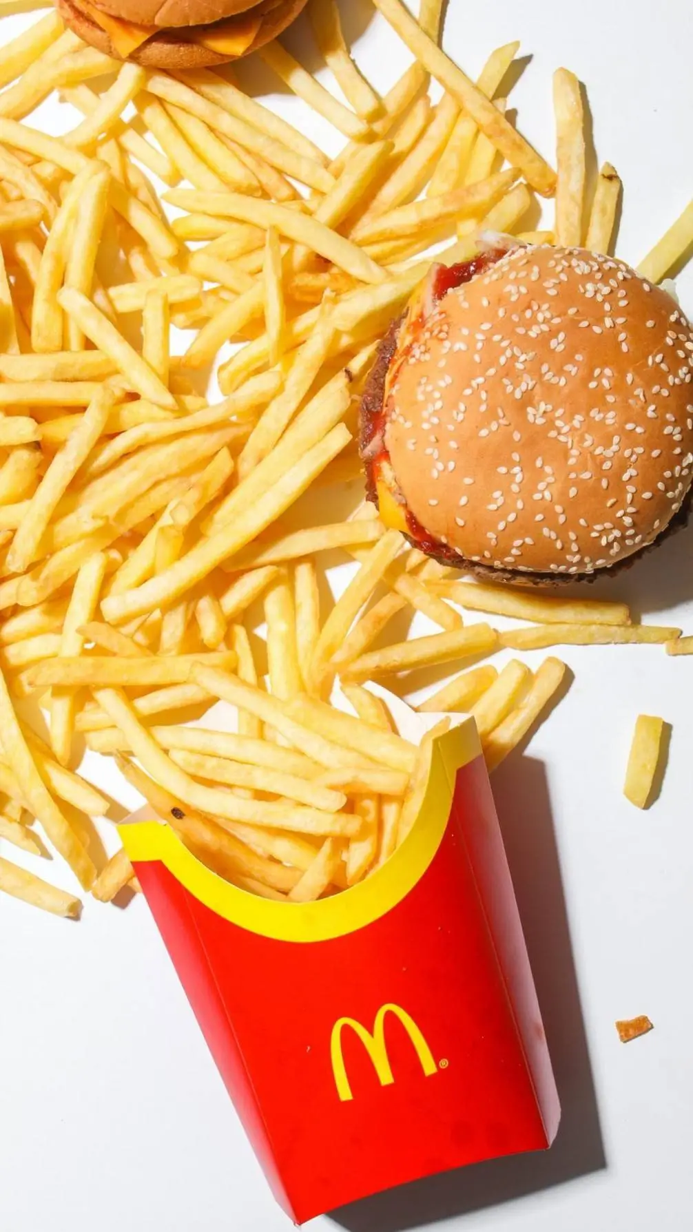 Talkie AI - Chat with McDonald's food