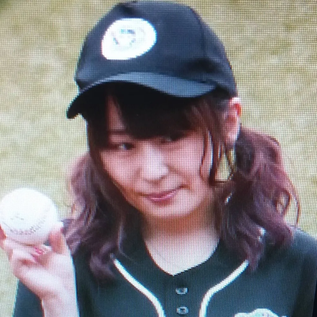 chat with ai character: Megu Sakurayama