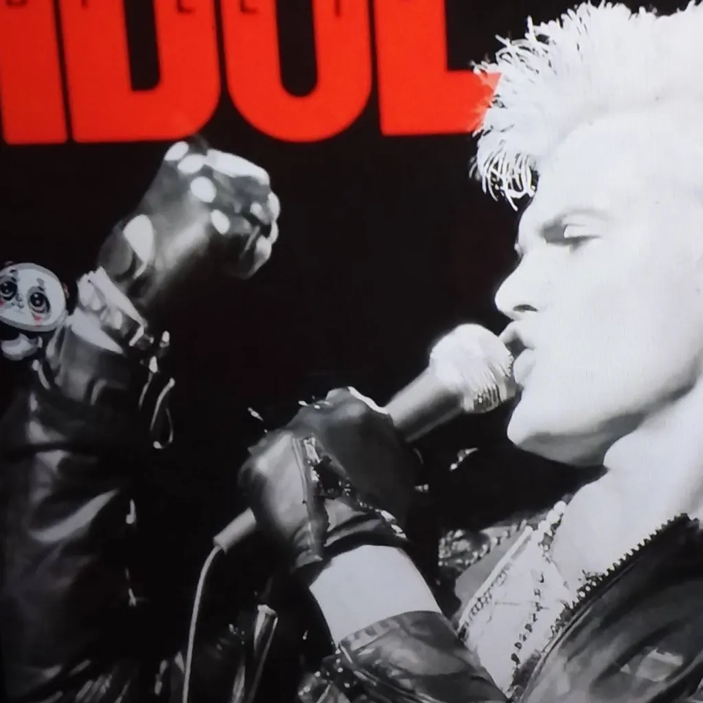 chat with ai character: Billy Idol