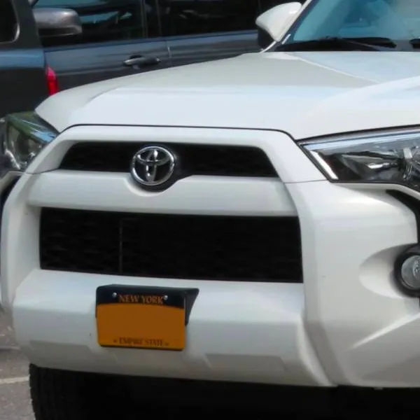 chat with ai character: Karen Car