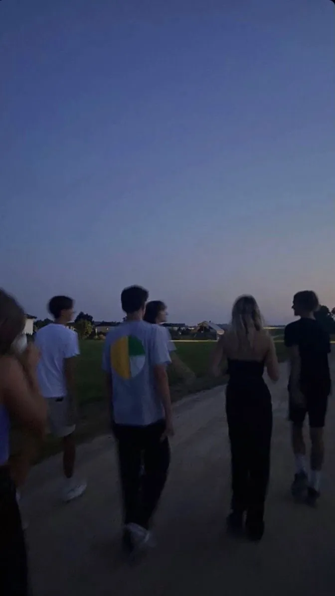 ai character: Group of friends background