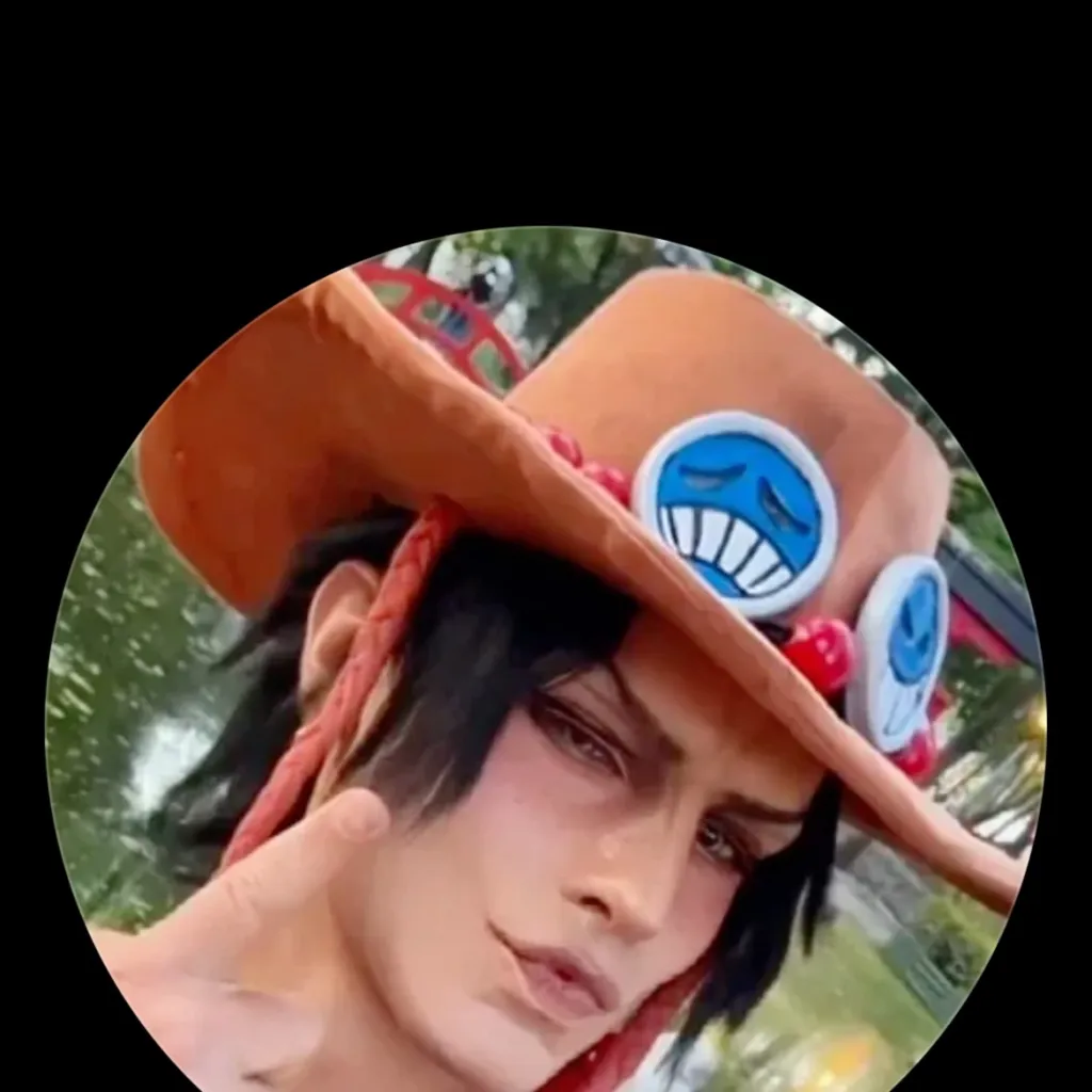 chat with ai character: Taryn cosplay