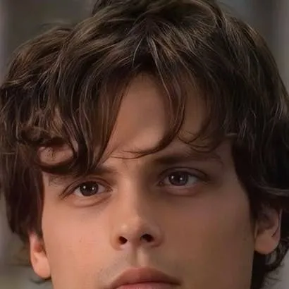 chat with ai character: Spencer Reid 