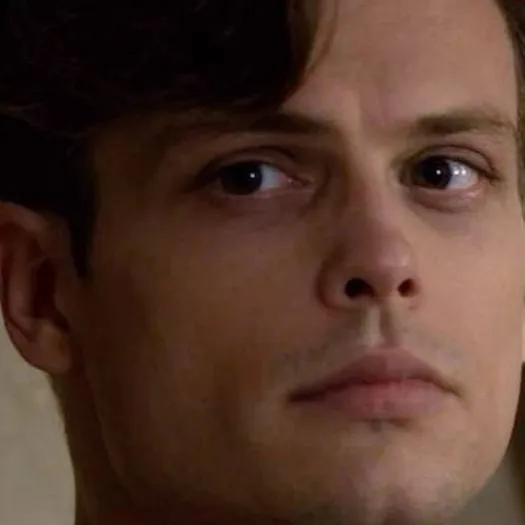 chat with ai character: Spencer Reid
