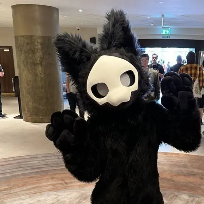 chat with ai character: furey  convention: