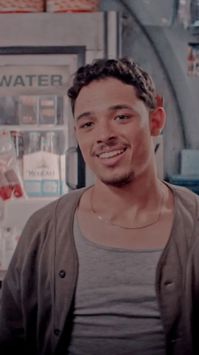 ai character: Usnavi  background