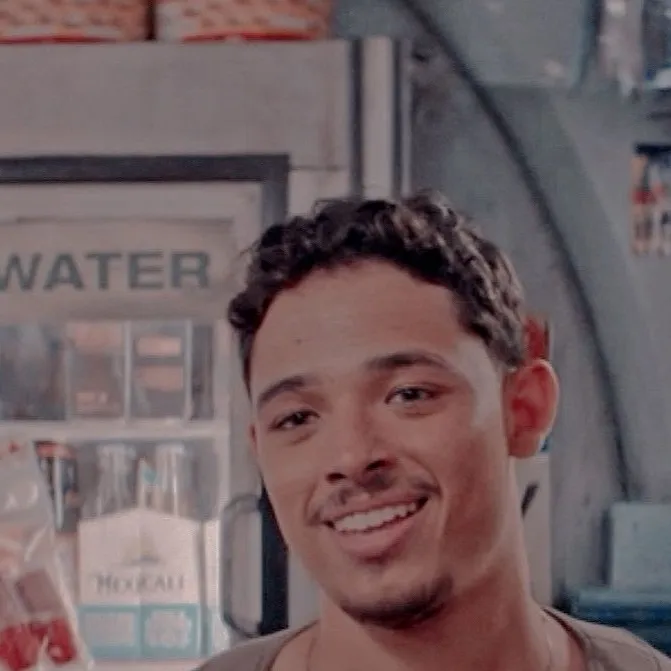 chat with ai character: Usnavi 