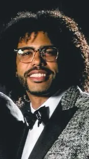 ai character: Daveed diggs background
