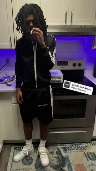 ai character: Issac  background