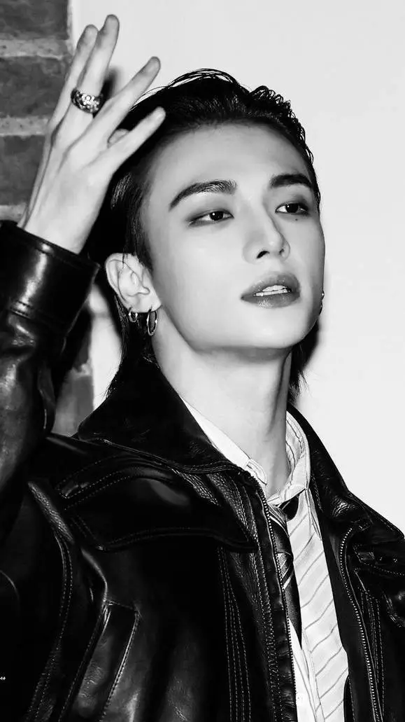 Talkie AI - Chat with ★𝗛𝘄𝗮𝗻𝗴 𝗛𝘆𝘂𝗻𝗷𝗶𝗻★