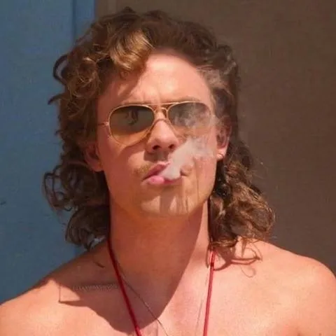 chat with ai character: Billy Hargrove