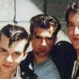 chat with ai character: Henry Bowers