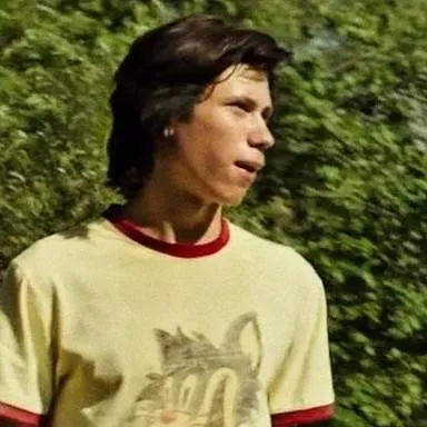 chat with ai character: Patrick