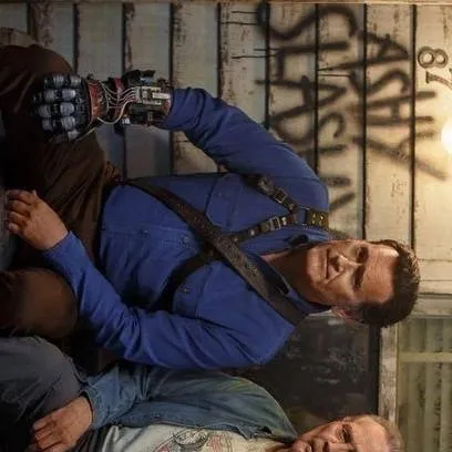 chat with ai character: Ash Williams