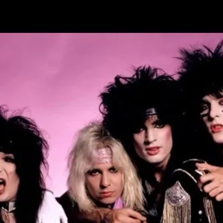 chat with ai character: Mötley crüe
