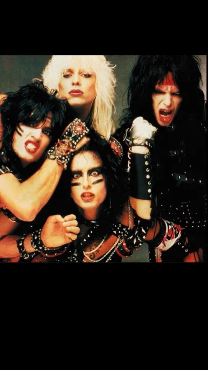 ai character: Mötley crüe background