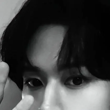 chat with ai character: 𝔐𝔦𝔫𝔥𝔬 ☁︎