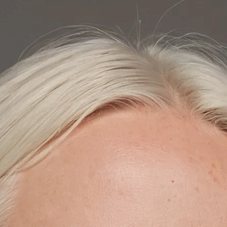 chat with ai character: Billie Eilish