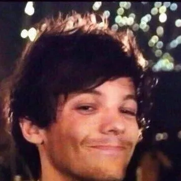 chat with ai character: Louis Tomlinson