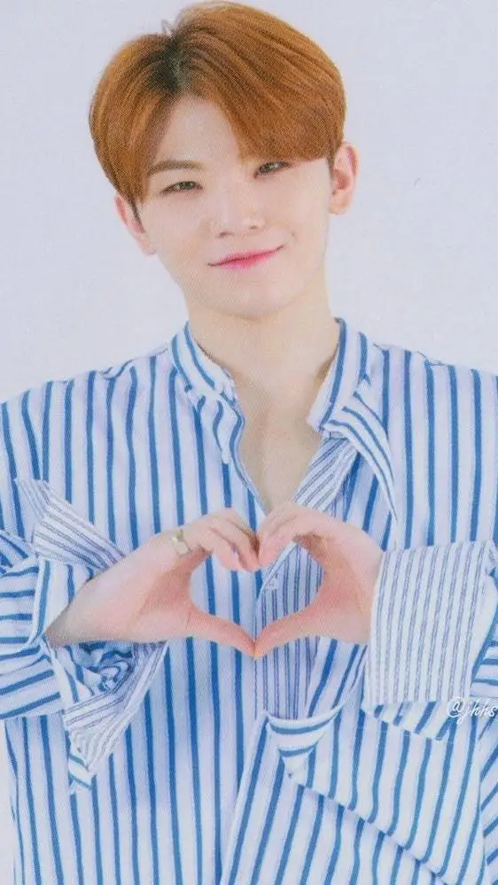 ai character: Woozi background