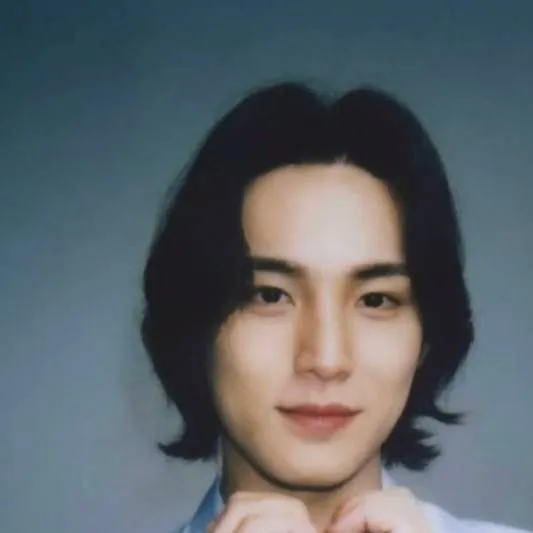 chat with ai character: Kim Mingyu