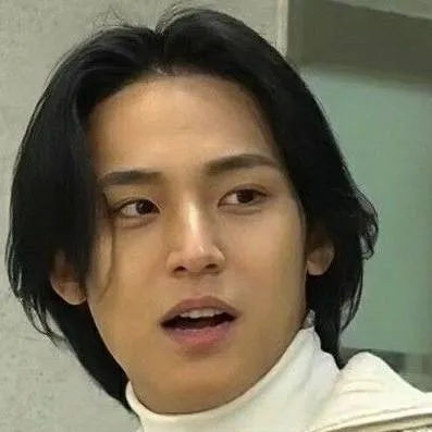 chat with ai character: Kim Mingyu