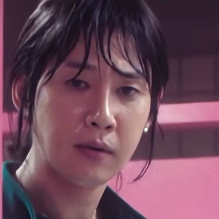 chat with ai character: Hyun-Ju