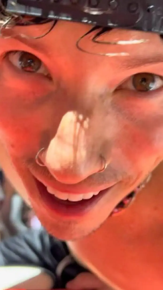 ai character: josh dun  background